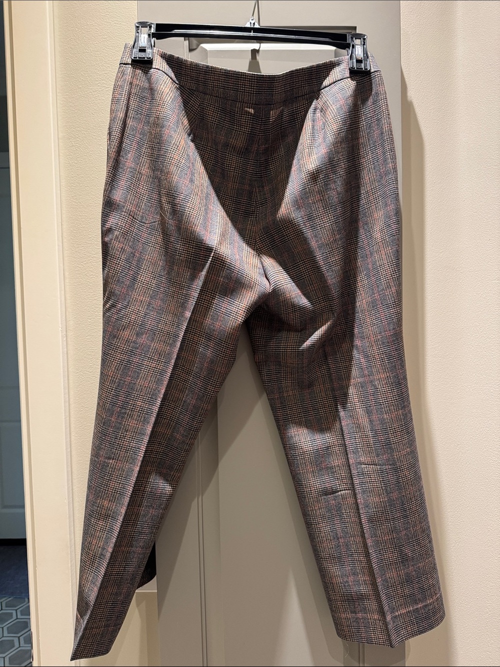 Lafayette 148 New York Plaid Manhattan Cropped Pants - Picture 3 of 11
